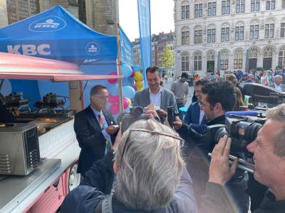 Gratis waffels op de grote markt van Leuven